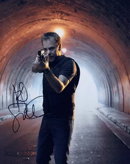 Kiefer Sutherland autograph