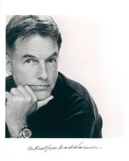 Mark Harmon autograph