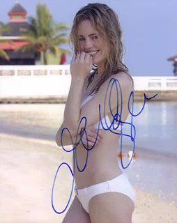 Melissa George autograph