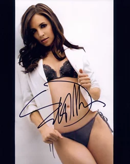 Eliza Dushku autograph