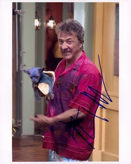 Dustin Hoffman autograph