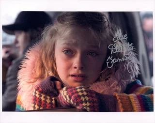 Dakota Fanning autograph