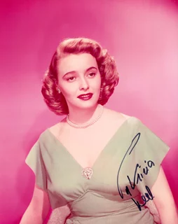 Patricia Neal autograph