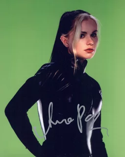 Anna Paquin autograph