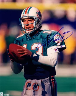 Dan Marino autograph