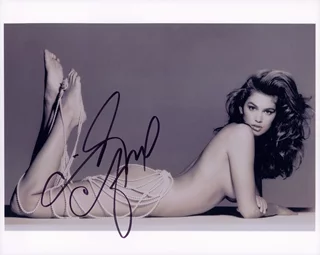 Cindy Crawford autograph
