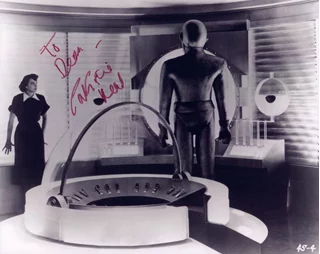 Patricia Neal autograph