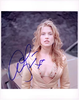 Ali Larter autograph