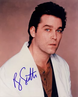 Ray Liotta autograph