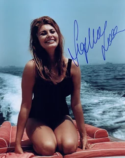 Sophia Loren autograph