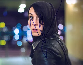 Noomi Rapace autograph