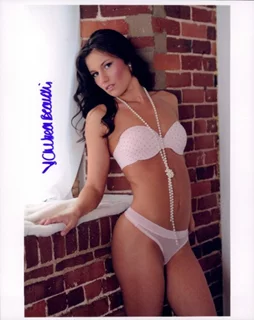 Chelsea Beaudin autograph