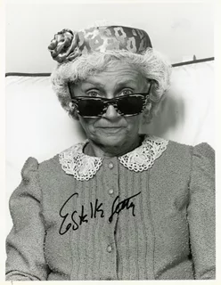 Estelle Getty autograph