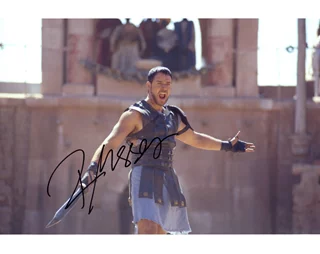 Russell Crowe autograph