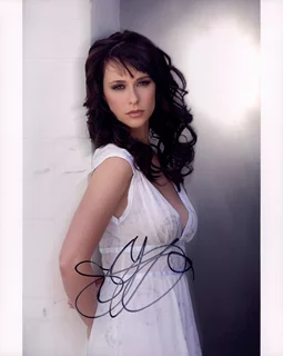 Jennifer Love Hewitt autograph