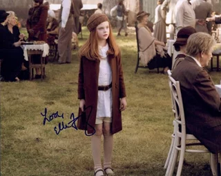 Elle Fanning autograph