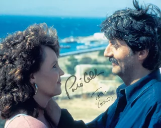 Shirley Valentine autograph