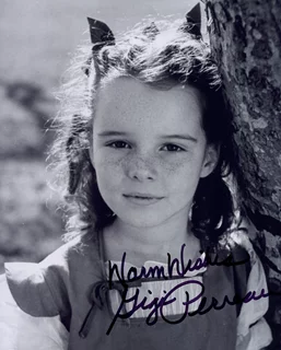 Gigi Perreau autograph