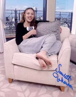 Scarlett Johansson autograph