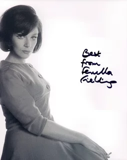 Fenella Fielding autograph