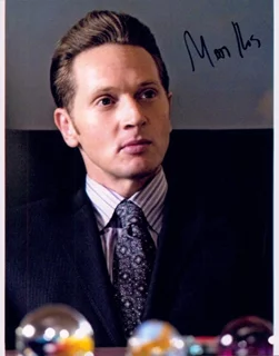 Matt Ross autograph