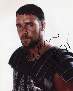 Russell Crowe autograph