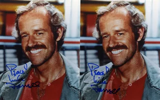 Mike Farrell autograph