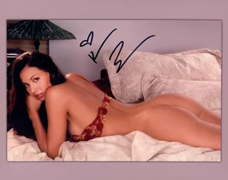 Kitana Baker autograph