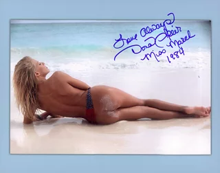 Dona Speir autograph