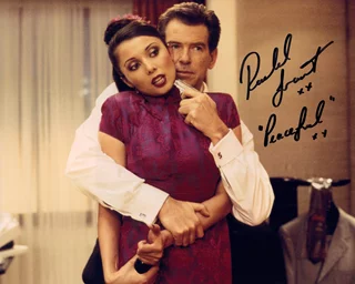 Rachel Grant autograph