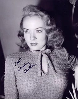Audrey Totter autograph
