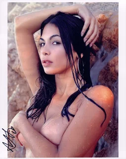 Moran Atias autograph