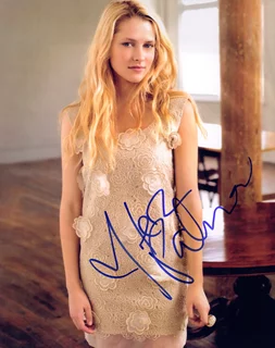 Teresa Palmer autograph