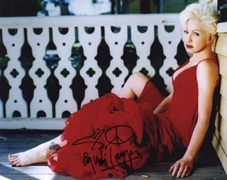 Cyndi Lauper autograph