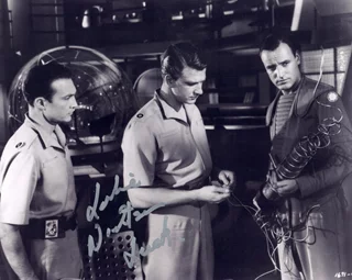 Leslie Nielsen autograph