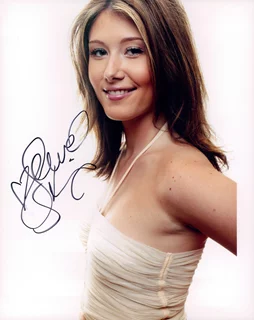 Jewel Staite autograph