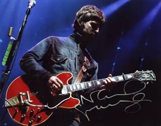 Noel Gallagher autograph