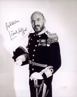Lionel Jeffries autograph