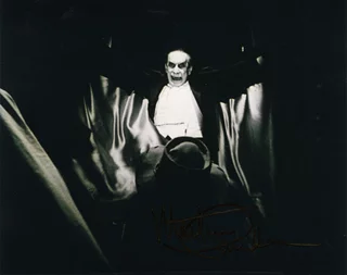 Martin Landau autograph