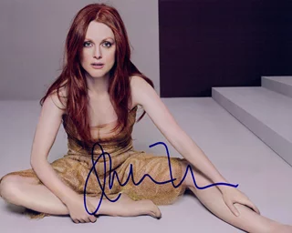 Julianne Moore autograph