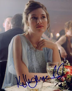 Kelly MacDonald autograph