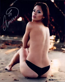 Amira autograph