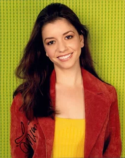 Masiela Lusha autograph