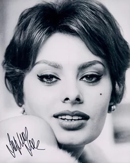 Sophia Loren autograph