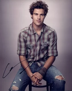 Grey Damon autograph