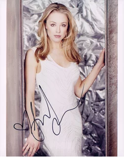 Lindsey McKeon autograph