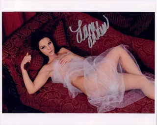 Leanne Annese autograph