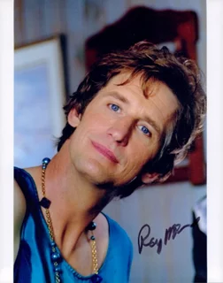 Ray McKinnon autograph