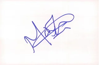 Max Thieriot autograph