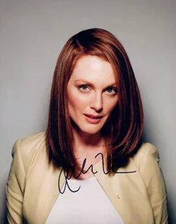 Julianne Moore autograph